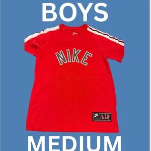 NIKE BOYS RED/ WHITE TEE MED (10/12)